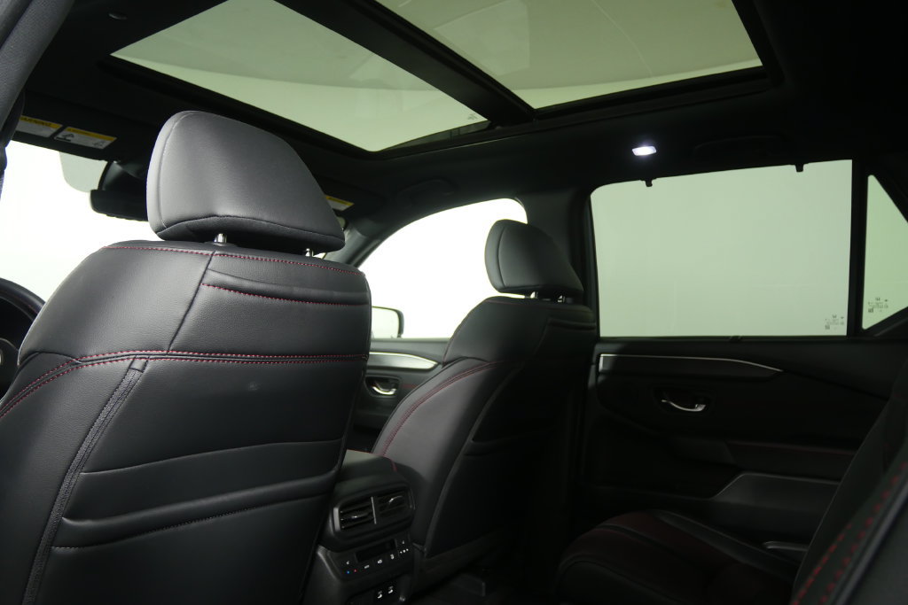 Used 2026 Honda Pilot Black Edition image 20