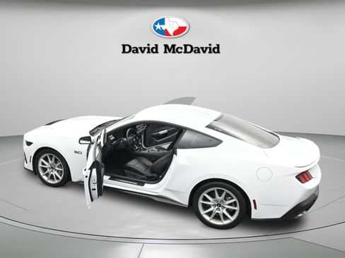 Used 2025 Ford Mustang GT Premium RWD image 44