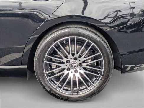 Certified 2025 Mercedes-Benz C 300 Sedan image 20