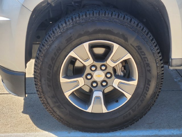 Used 2017 Chevrolet Colorado Z71 AWD/4WD image 10
