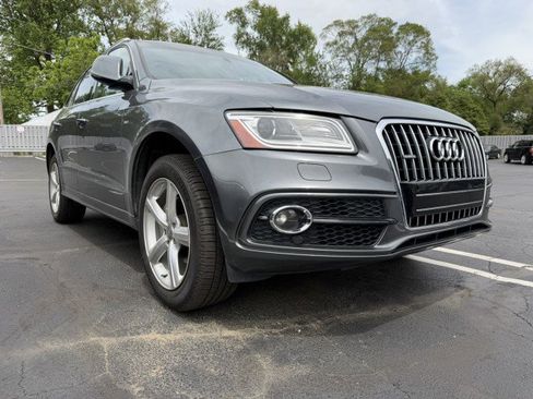 Used 2017 Audi Q5 2.0T Premium Plus w/ Technology Package AWD/4WD image 1