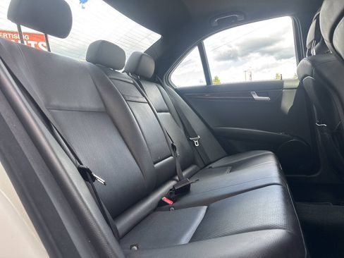 Used 2014 Mercedes-Benz C 250 Sedan image 20