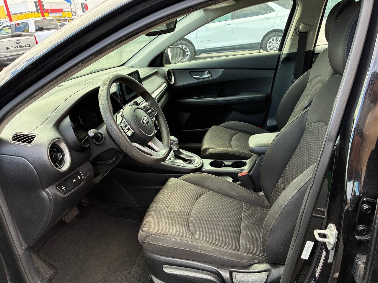 Used 2019 Kia Forte LXS FWD image 12
