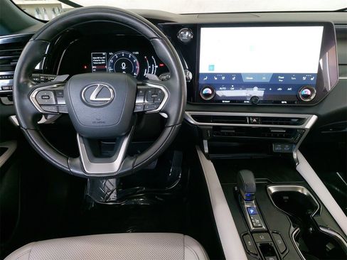 Used 2023 Lexus RX 350 Premium image 16