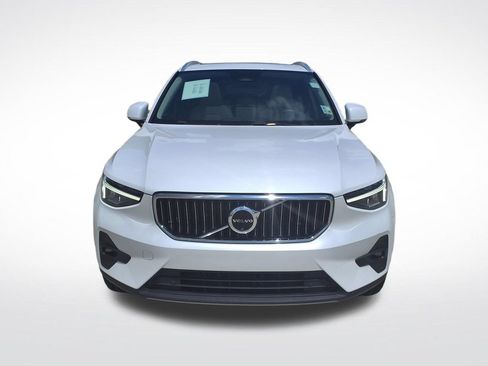 Certified 2024 Volvo XC40 B5 Plus AWD/4WD image 2