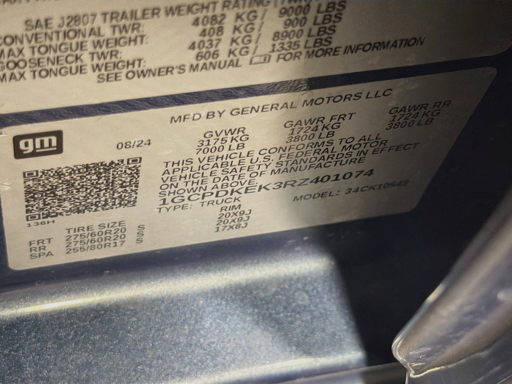 Used 2024 Chevrolet Silverado 1500 LT AWD/4WD image 12