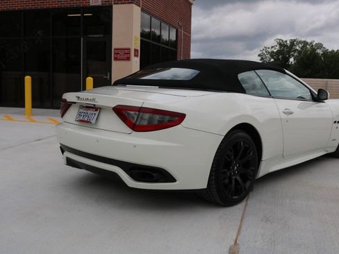 Used 2014 Maserati GranTurismo MC RWD image 39