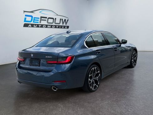 Used 2026 BMW 330i xDrive Sedan w/ Premium Package AWD/4WD image 3