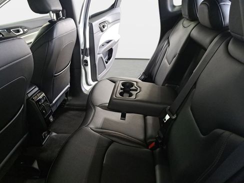 Certified 2024 Jeep Compass Limited AWD/4WD image 15