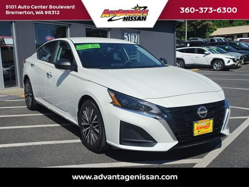 Used 2024 Nissan Altima 2.5 SV FWD image 7