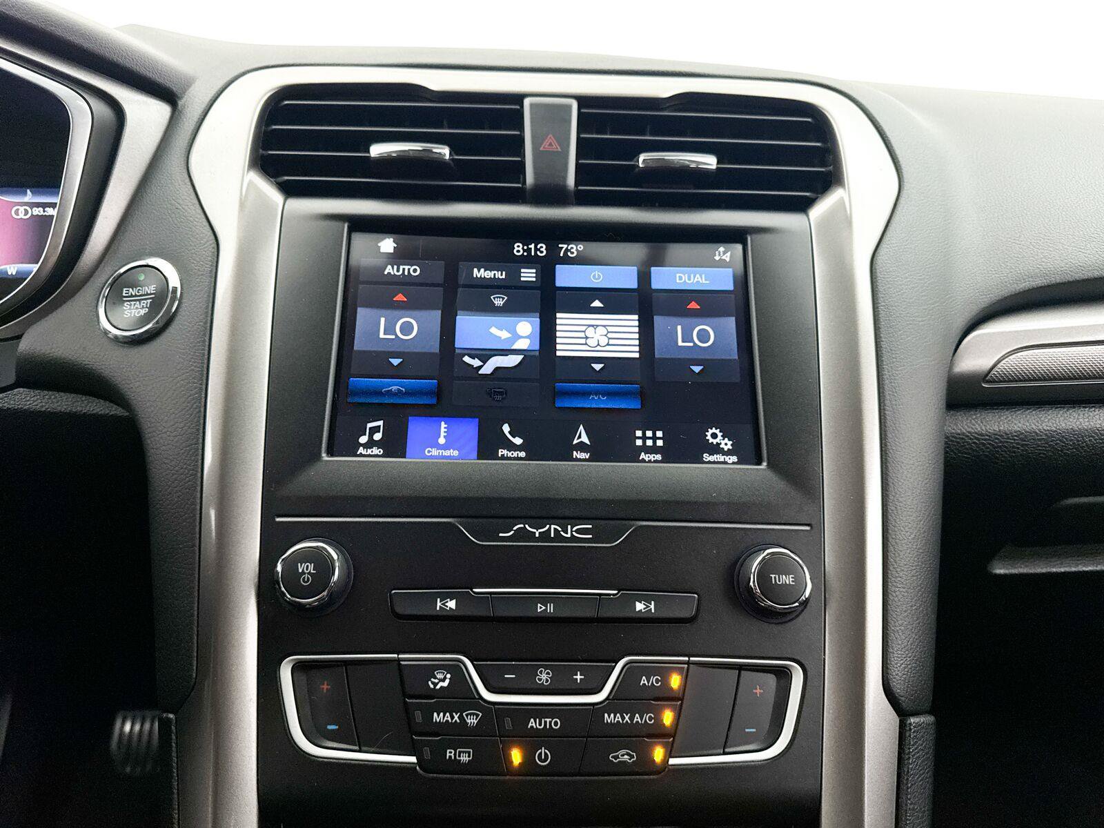 Used 2019 Ford Fusion SE FWD image 19
