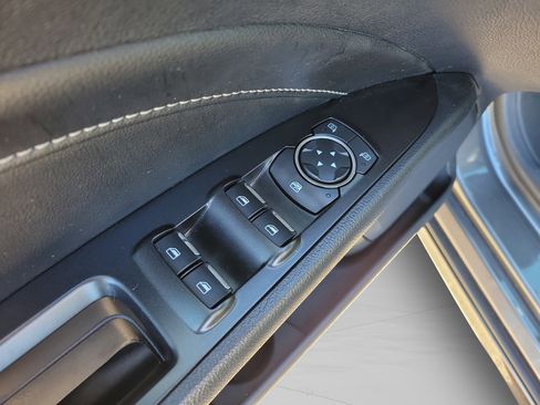 Used 2020 Ford Fusion Titanium image 33
