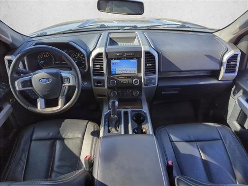 Used 2019 Ford F150 Lariat image 13