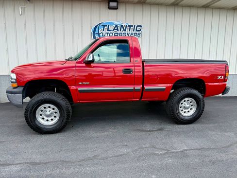 Used 2002 Chevrolet Silverado 1500 LS w/ Off-Road Chassis Pkg AWD/4WD image 2