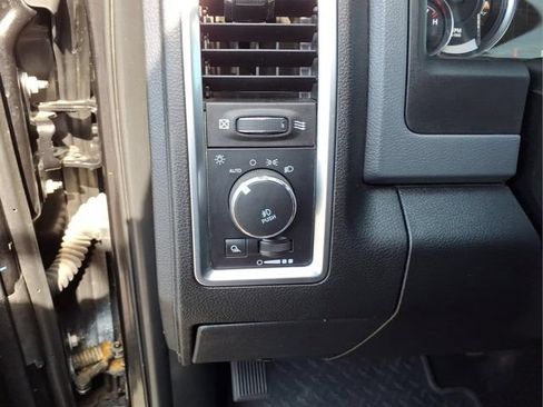 Used 2017 RAM 1500 Big Horn AWD/4WD image 17