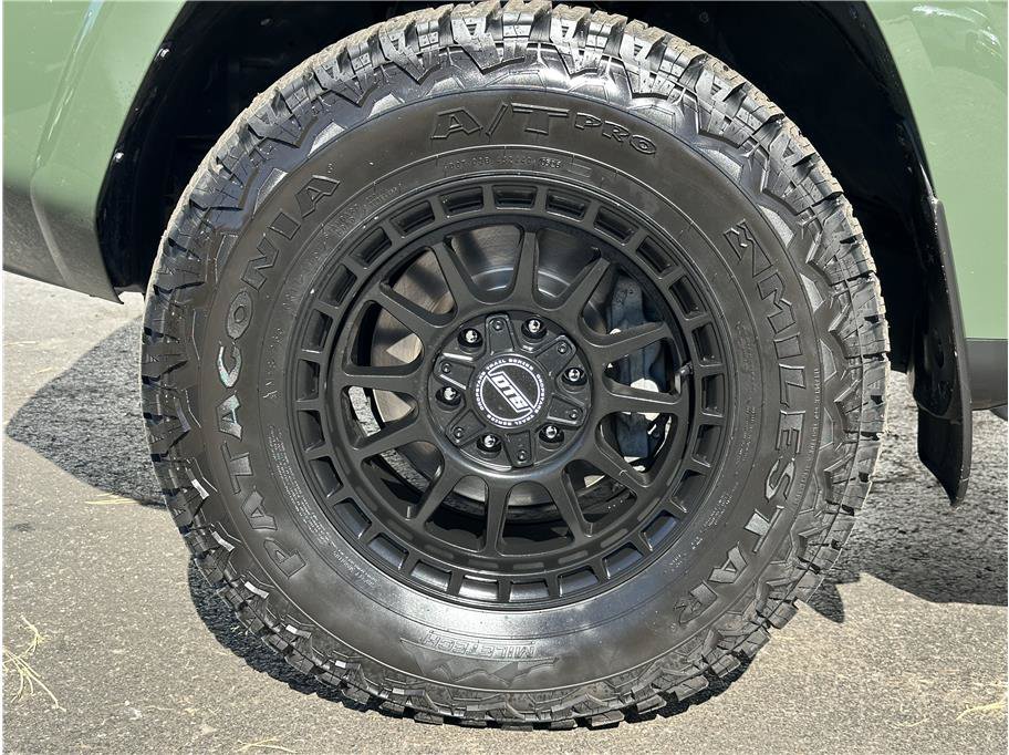 Used 2021 Toyota 4Runner Trail Special Edition AWD/4WD image 32