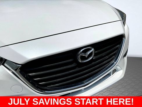 Used 2018 MAZDA MAZDA3 Touring FWD image 38