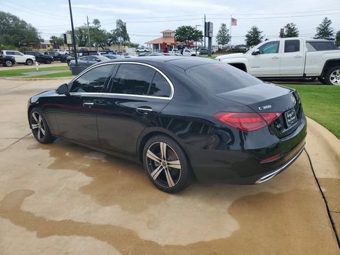 Used 2025 Mercedes-Benz C 300 4MATIC Sedan image 3