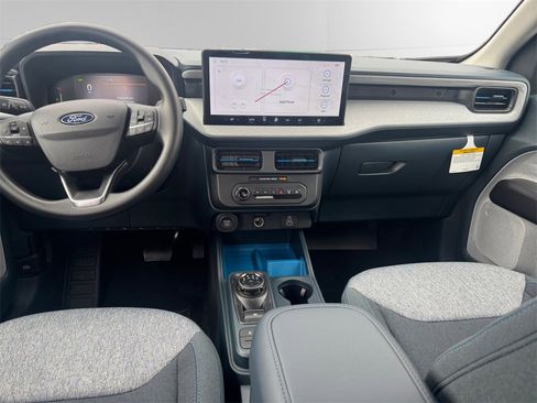 New 2025 Ford Maverick XLT image 10