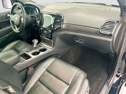 Used 2019 Jeep Grand Cherokee High Altitude RWD image 16
