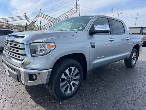Used 2018 Toyota Tundra Limited w/ Limited Premium Package image 3
