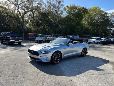 Used 2020 Ford Mustang Premium image 17