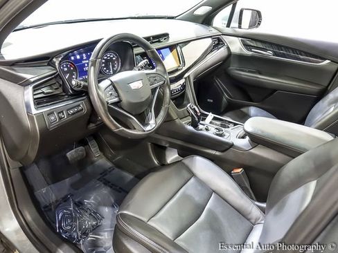 Certified 2024 Cadillac XT6 Premium Luxury w/ Technology Package AWD/4WD image 11