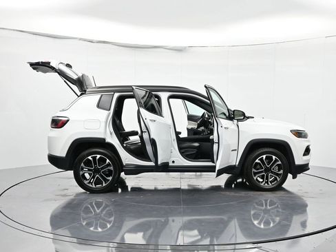 Used 2024 Jeep Compass Limited image 49