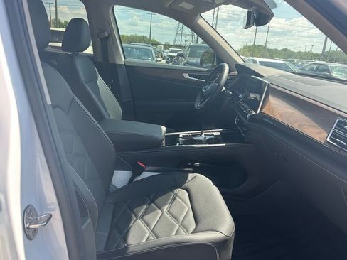 New 2026 Volkswagen Atlas SE FWD image 33