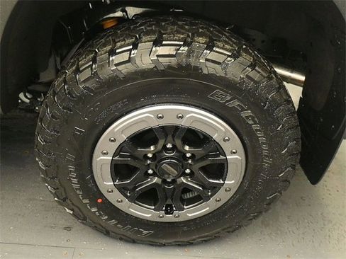 New 2025 Ford Ranger Raptor image 9