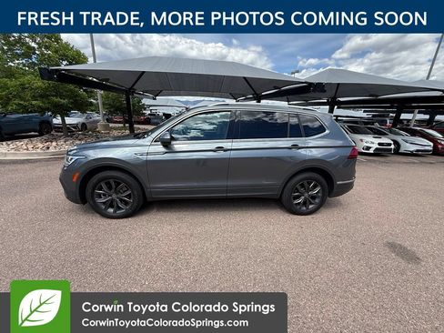 Used 2022 Volkswagen Tiguan SE AWD/4WD image 4