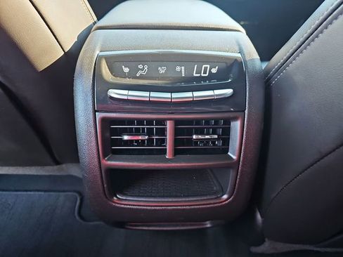 Used 2023 Cadillac XT5 Premium Luxury image 22