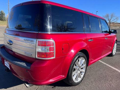 Used 2011 Ford Flex Limited w/ Rapid Spec Order Code image 5