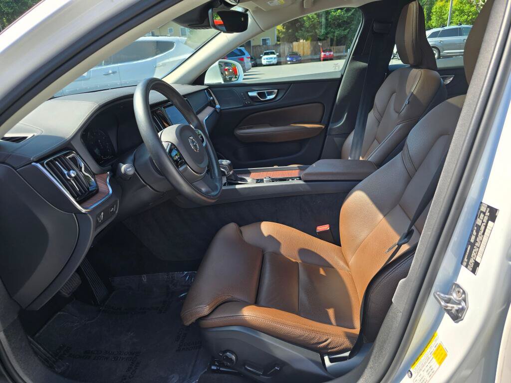 Used 2020 Volvo S60 T6 Inscription w/ Protection Package Premier AWD/4WD image 3
