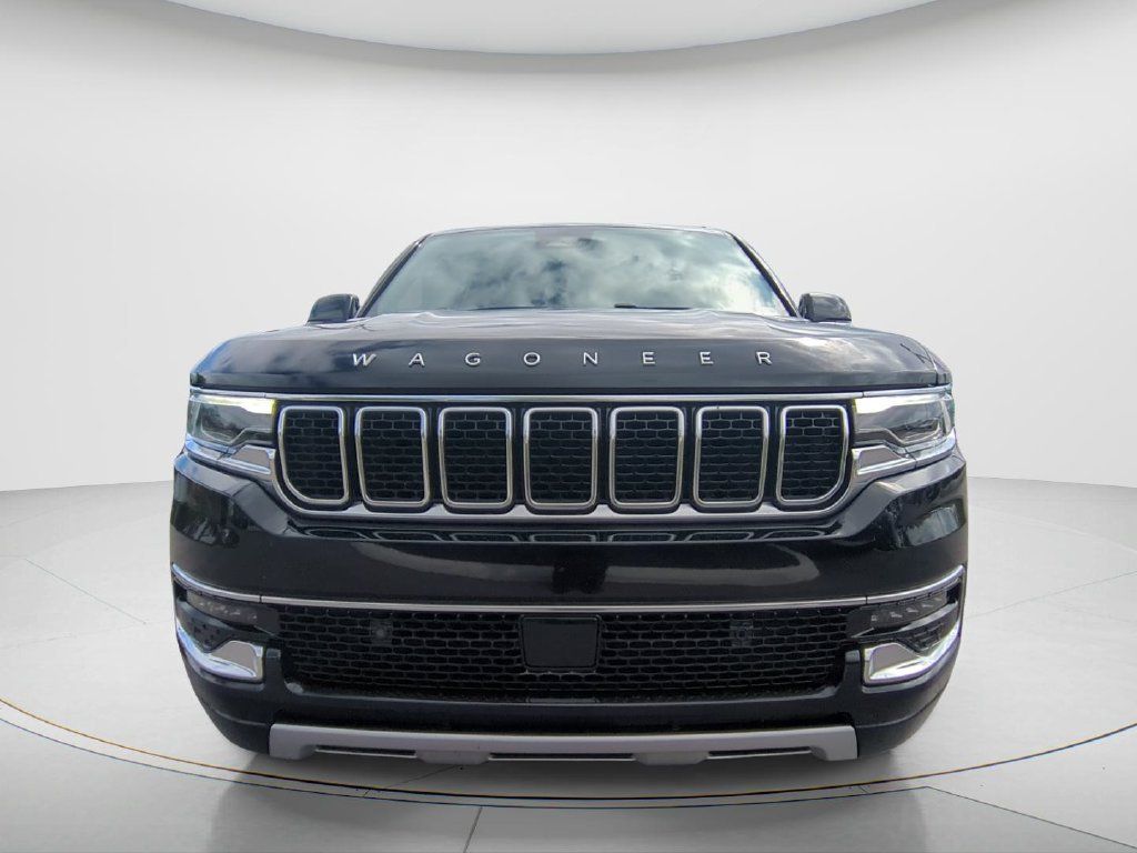 Used 2023 Jeep Wagoneer Series II AWD/4WD image 2