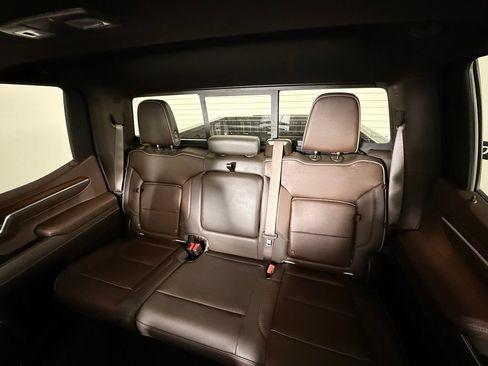 Used 2025 GMC Sierra 1500 Denali AWD/4WD image 49