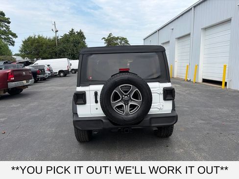Used 2018 Jeep Wrangler Unlimited Sport S AWD/4WD image 5