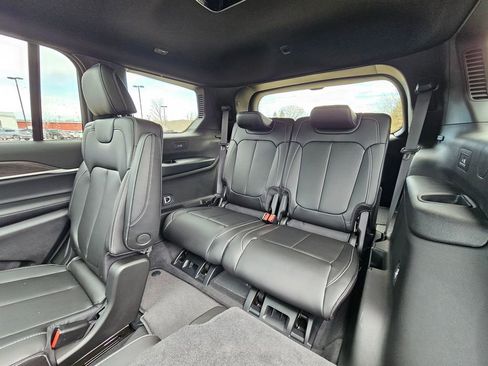 New 2026 Jeep Grand Cherokee L Limited AWD/4WD image 31