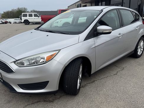 Used 2015 Ford Focus SE image 4