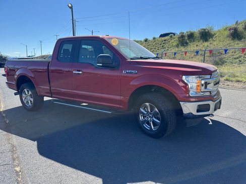 Used 2018 Ford F150 XLT w/ Equipment Group 302A Luxury AWD/4WD image 9
