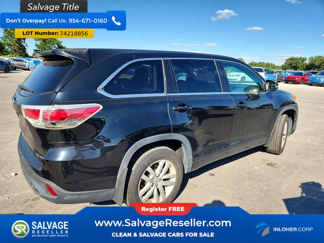 Used 2014 Toyota Highlander LE AWD/4WD image 4