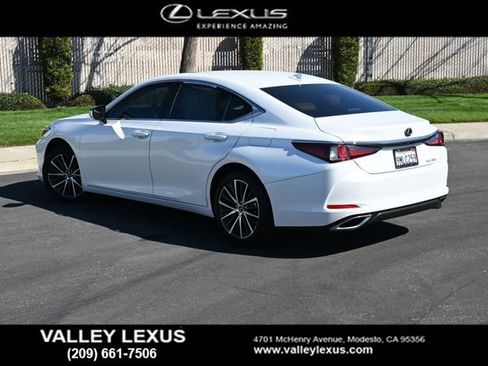 Certified 2024 Lexus ES 350 w/ Premium Package image 4