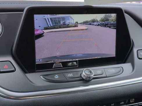 Used 2022 Chevrolet Blazer LT FWD image 17