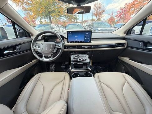 Certified 2022 Lincoln Nautilus STANDARD w/ Premium Package image 12