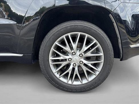 Used 2017 Jeep Grand Cherokee Summit w/ Platinum Series Group RWD image 26