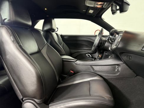 Used 2023 Dodge Challenger SXT w/ Plus Package image 10