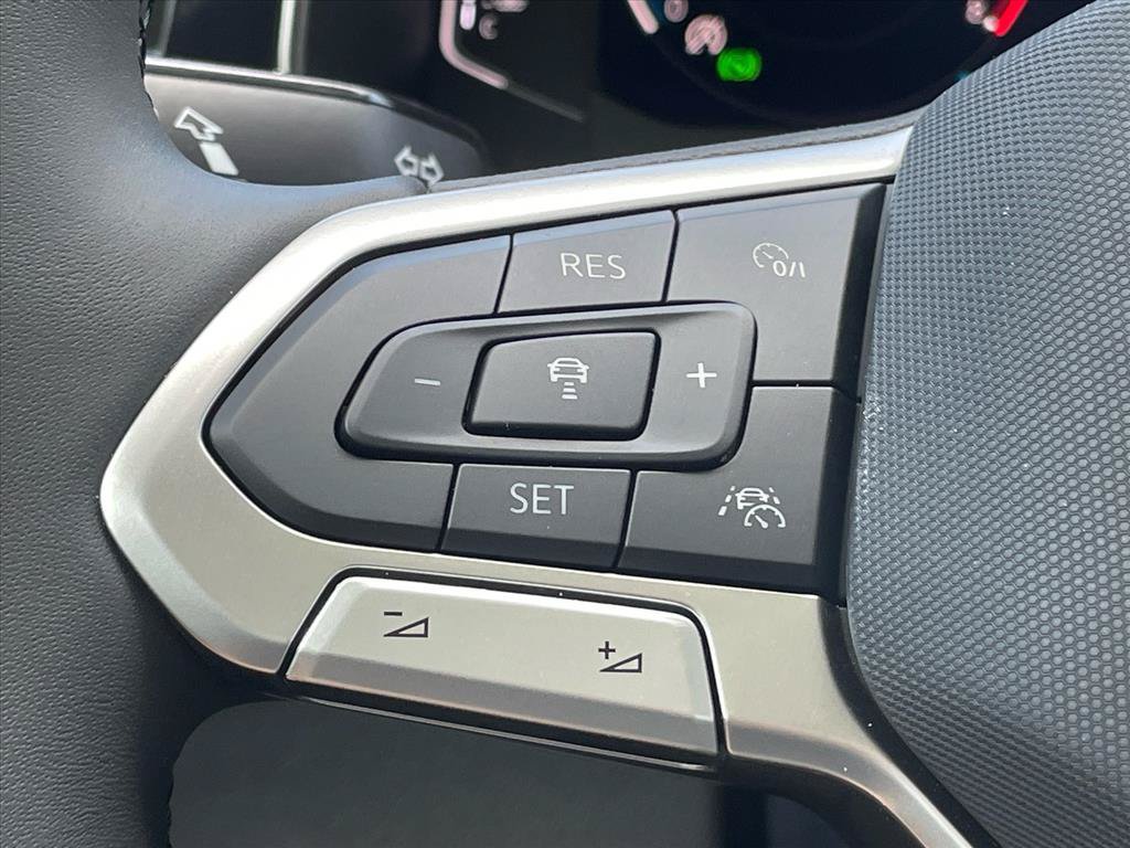 New 2026 Volkswagen Jetta SEL FWD image 17