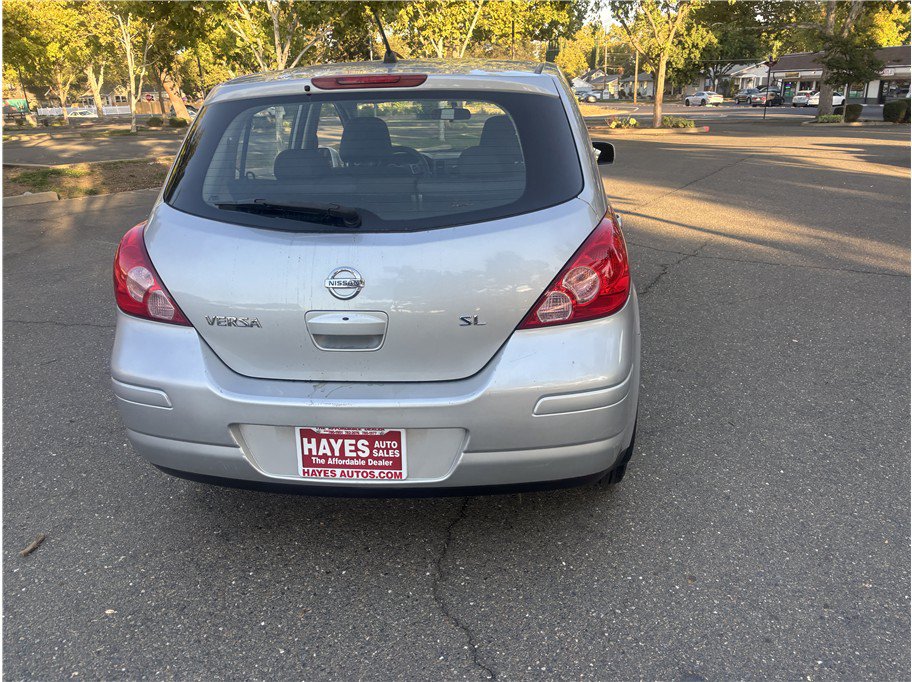 Used 2008 Nissan Versa Hatchback w/ Convenience Pkg FWD image 7