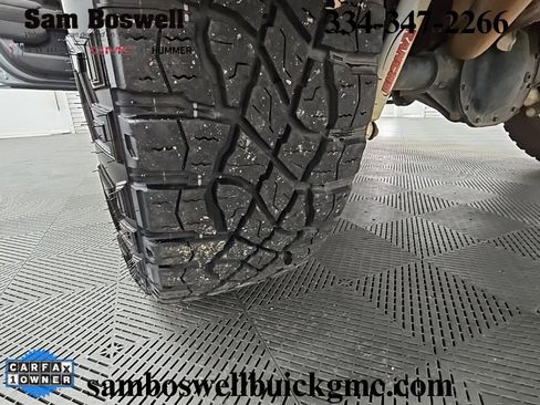 Certified 2024 GMC Sierra 1500 AT4 w/ AT4 Preferred Package image 44