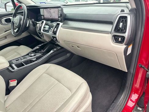 Certified 2022 Kia Sorento SX Prestige AWD/4WD image 20